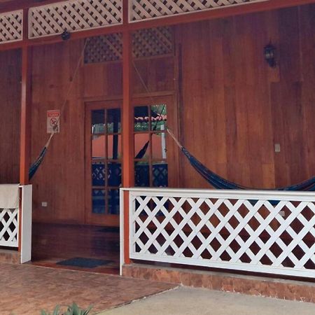 Poolside Beach House At Pangea Lodge Manzanillo (Limon) Exterior foto