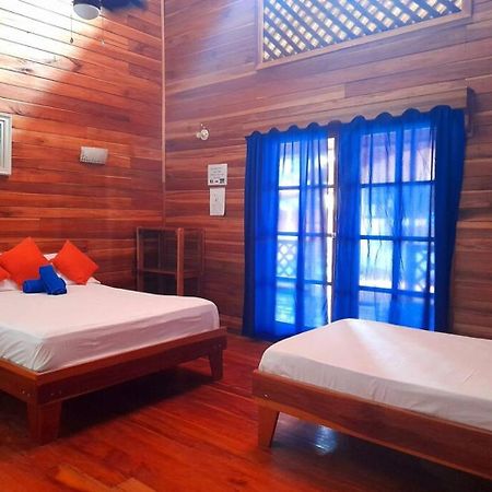 Poolside Beach House At Pangea Lodge Manzanillo (Limon) Exterior foto