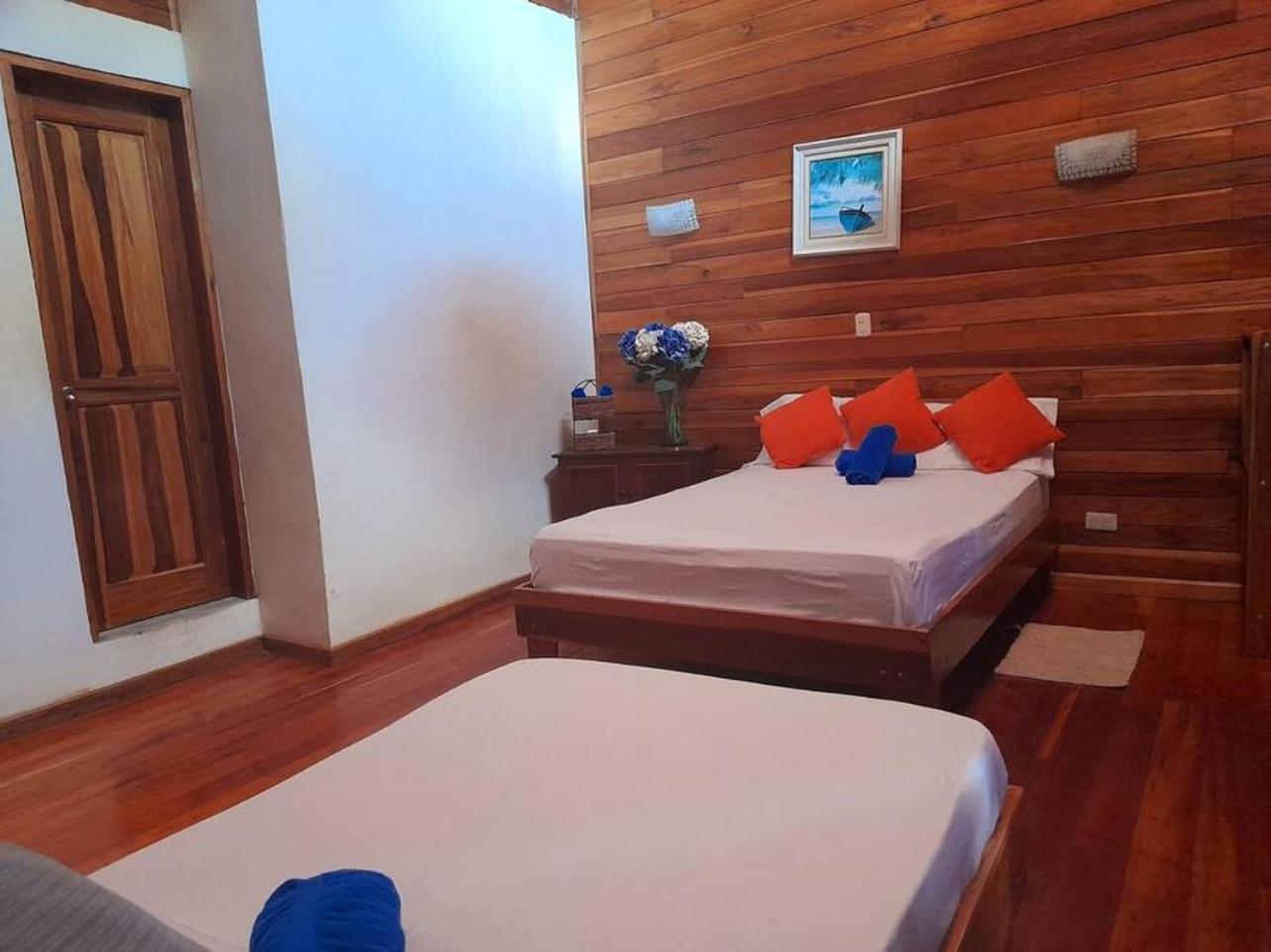 Poolside Beach House At Pangea Lodge Manzanillo (Limon) Exterior foto