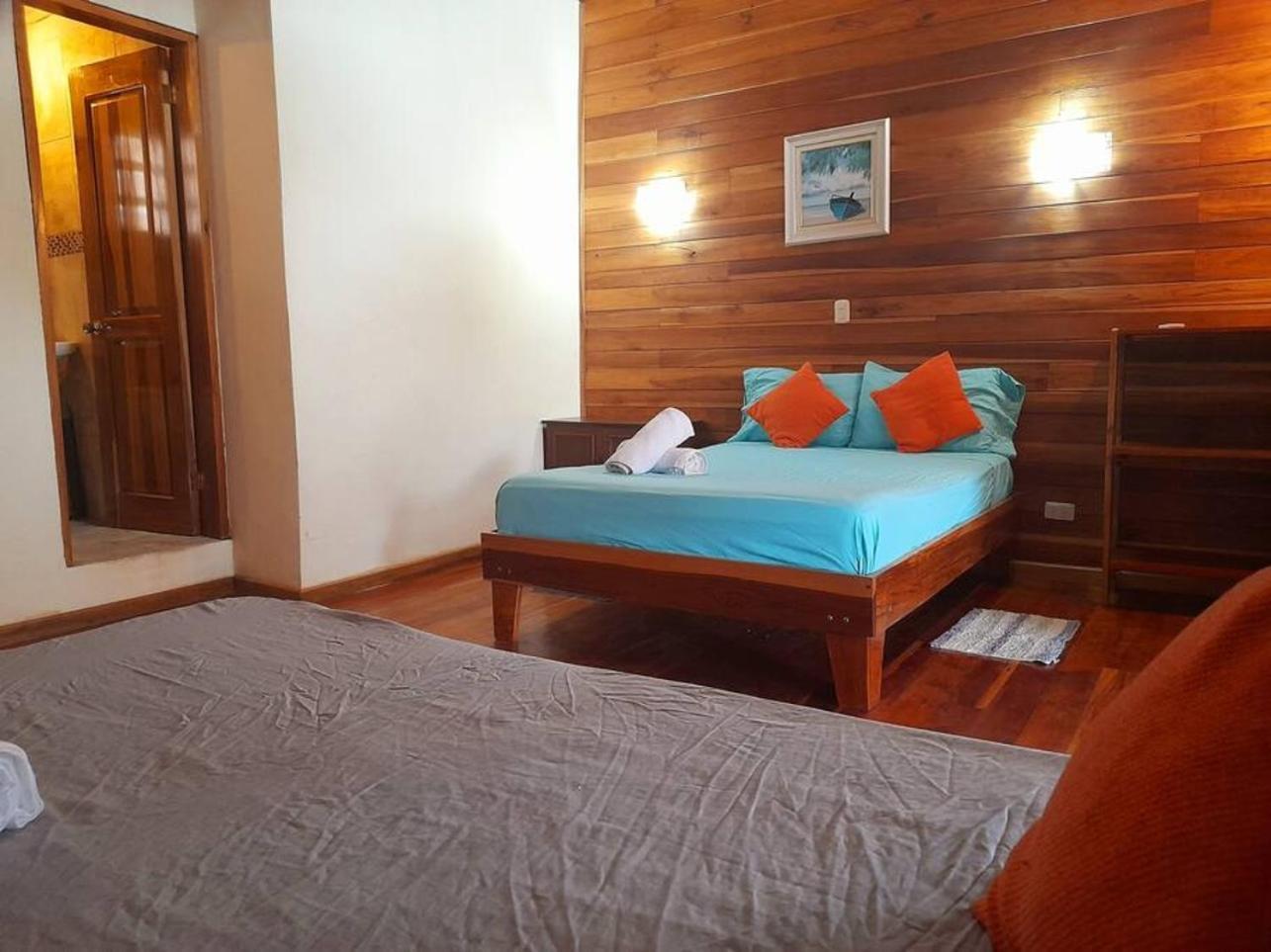 Poolside Beach House At Pangea Lodge Manzanillo (Limon) Exterior foto