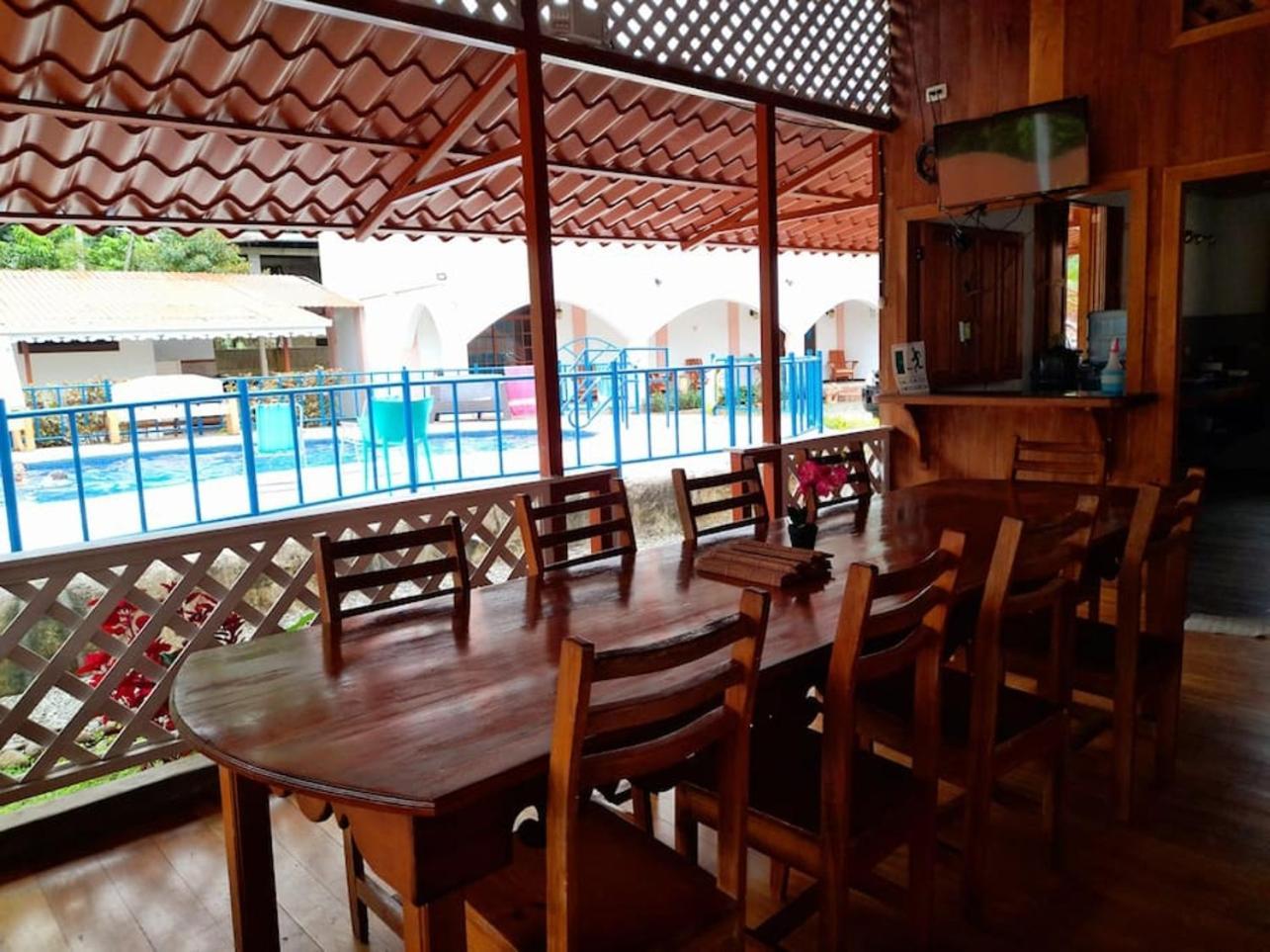 Poolside Beach House At Pangea Lodge Manzanillo (Limon) Exterior foto