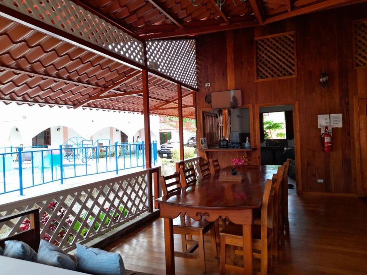 Poolside Beach House At Pangea Lodge Manzanillo (Limon) Exterior foto