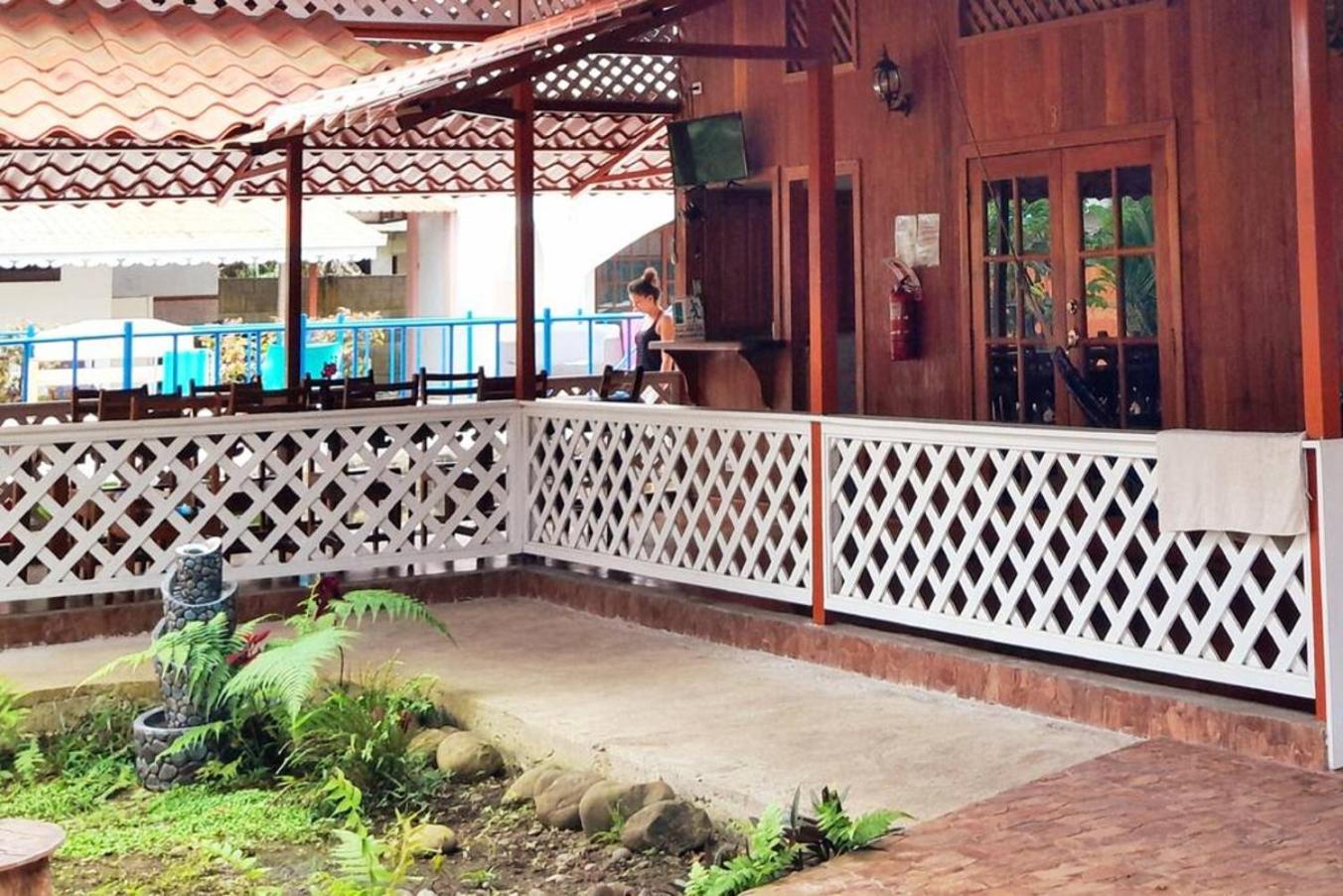 Poolside Beach House At Pangea Lodge Manzanillo (Limon) Exterior foto