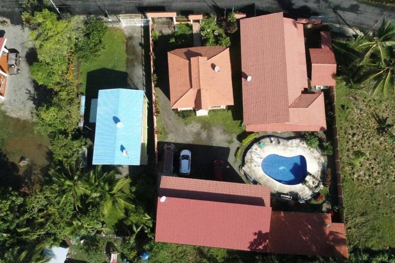 Poolside Beach House At Pangea Lodge Manzanillo (Limon) Exterior foto