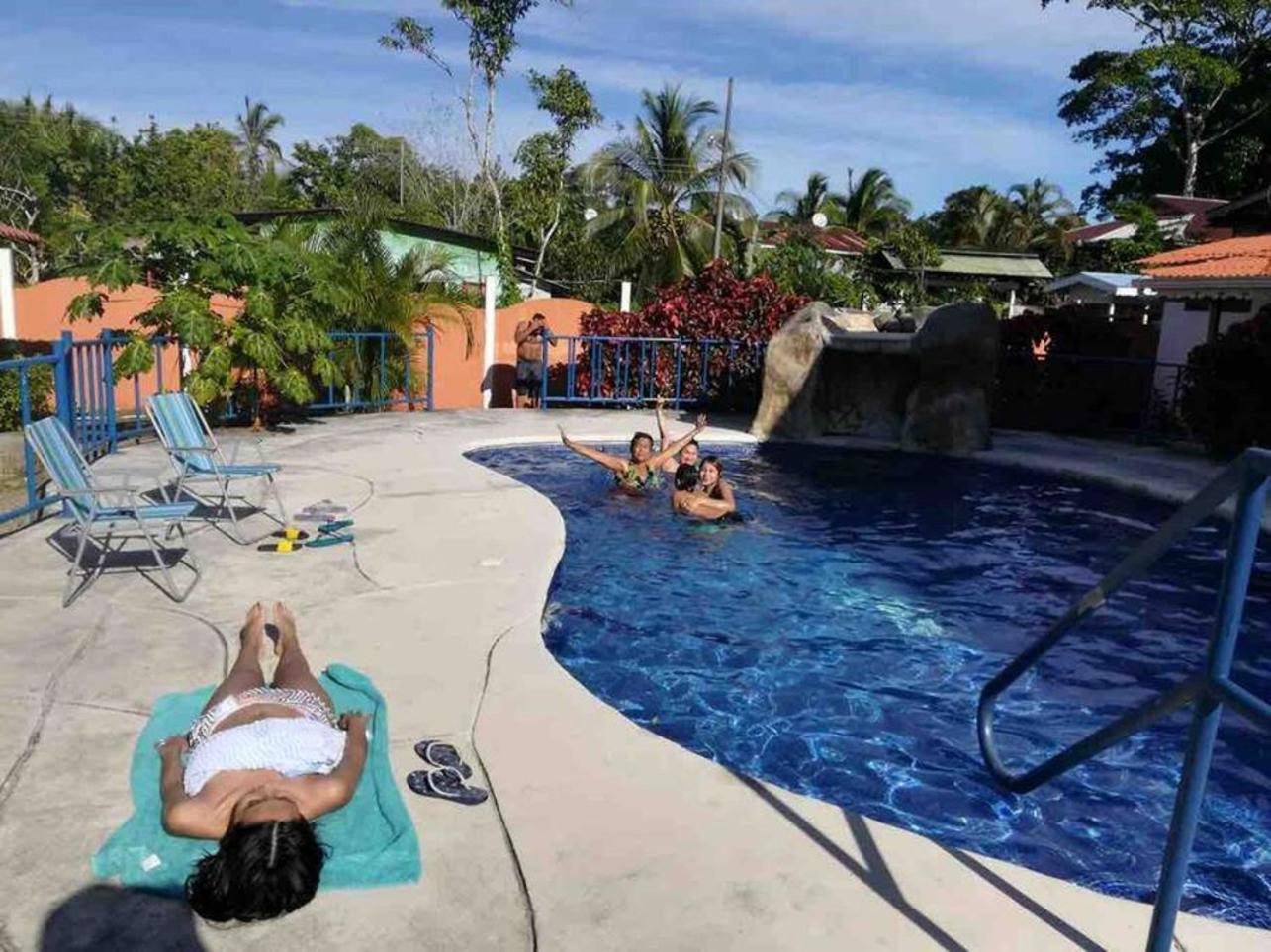 Poolside Beach House At Pangea Lodge Manzanillo (Limon) Exterior foto