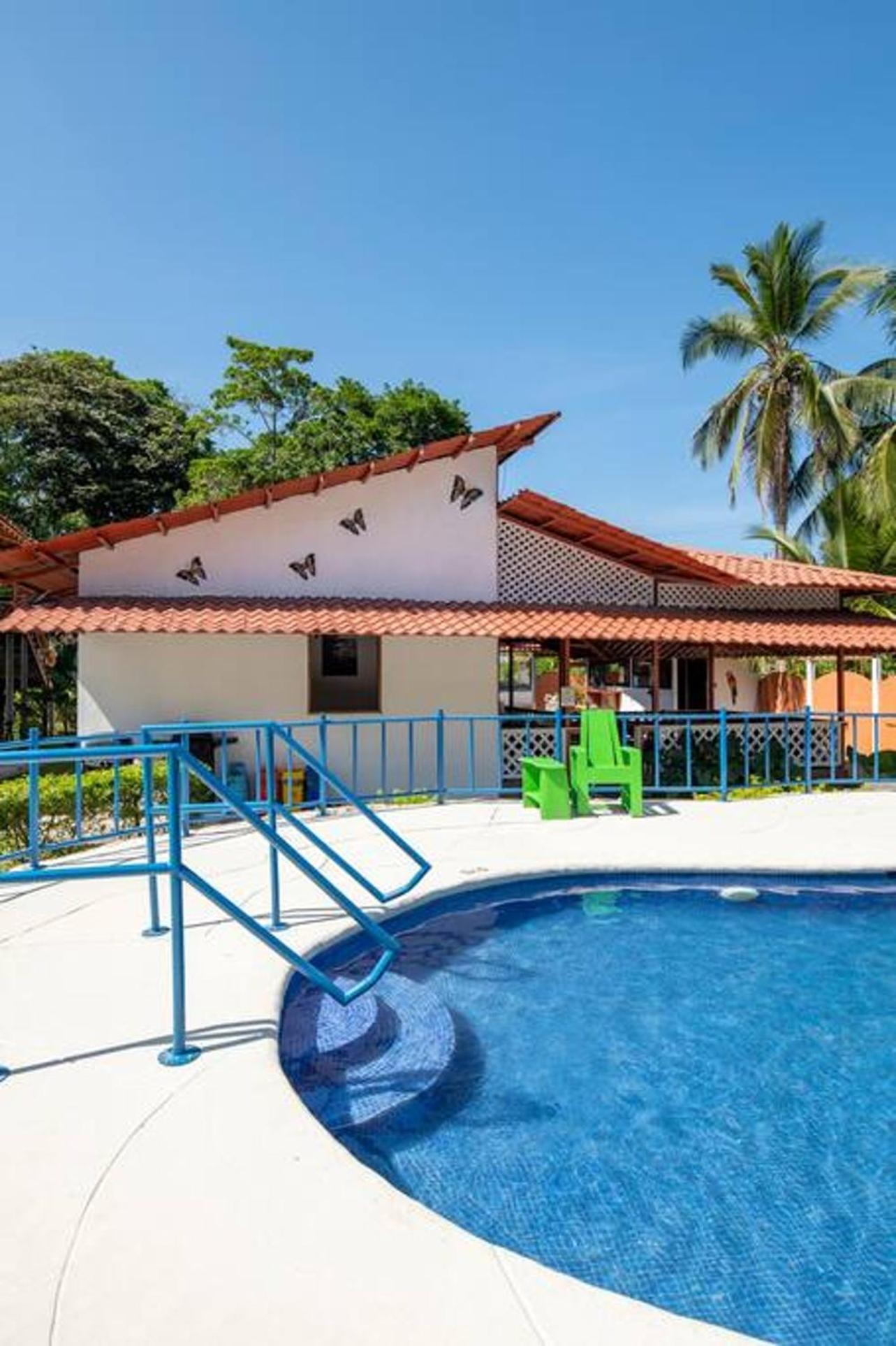 Poolside Beach House At Pangea Lodge Manzanillo (Limon) Exterior foto