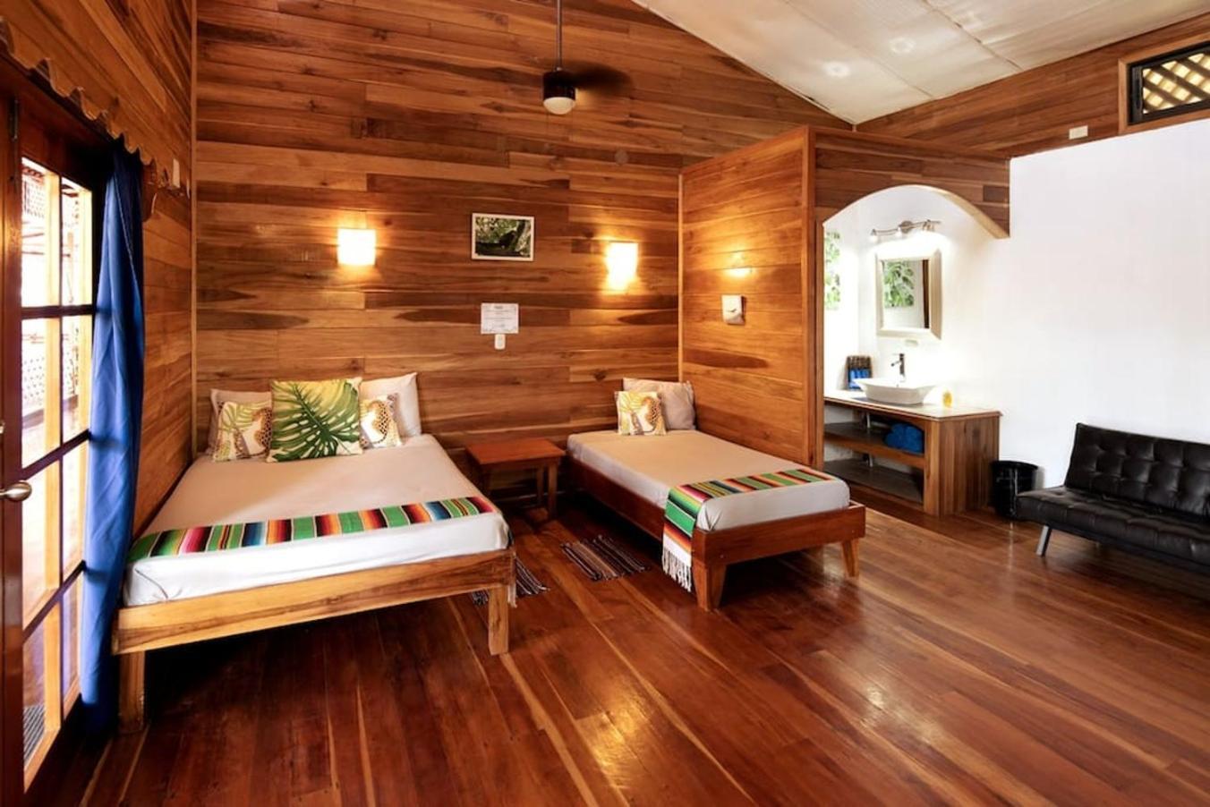 Poolside Beach House At Pangea Lodge Manzanillo (Limon) Exterior foto